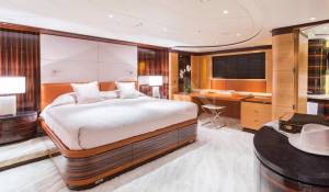 Charter Sailing Yacht 