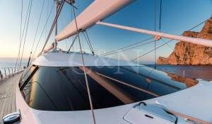 Charter Sailing Yacht 