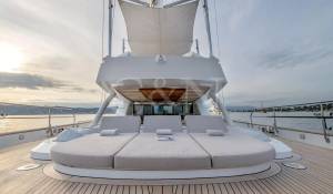 Charter Sailing Yacht 