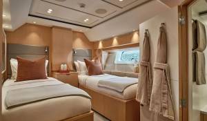 Charter Sailing Yacht 