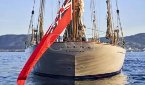 Charter Sailing Yacht 