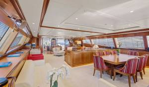 Charter Sailing Yacht 