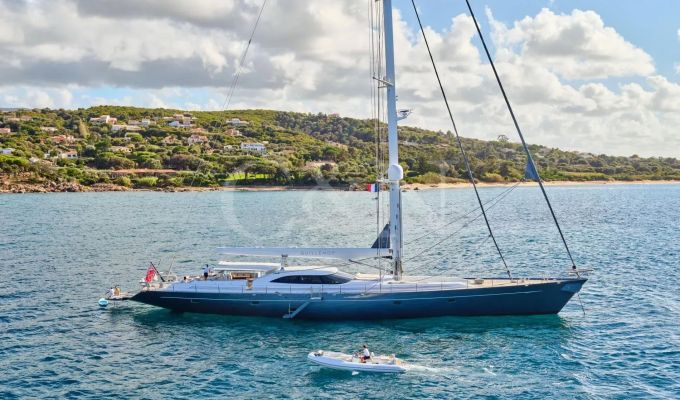 Charter Sailing Yacht 