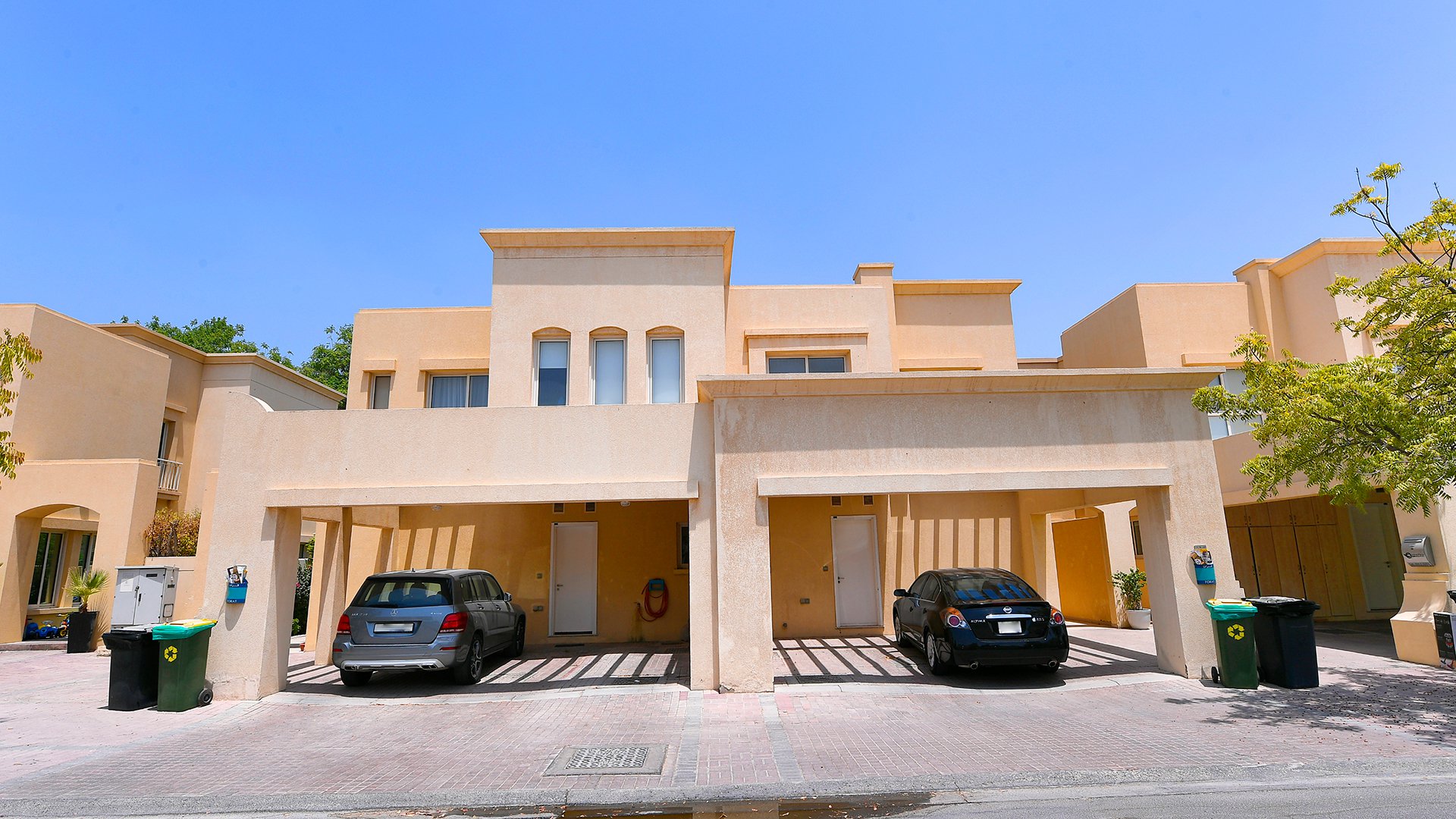 Ad Rental Villa The Lakes Forat refL0053DU