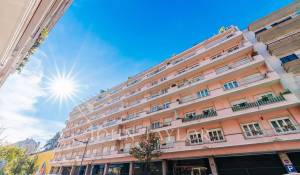 Sale Apartment Areeiro