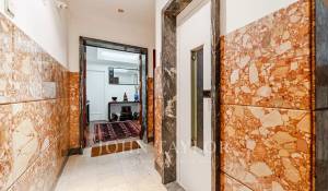 Sale Apartment Areeiro