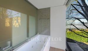 Sale Apartment Brent