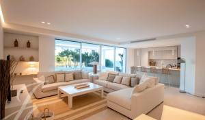 Sale Apartment Cala Llenya