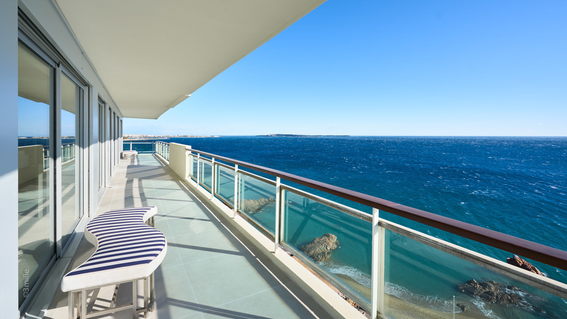 Ad Sale Apartment CanneslaBocca (06150), 4 Rooms refV5690CA