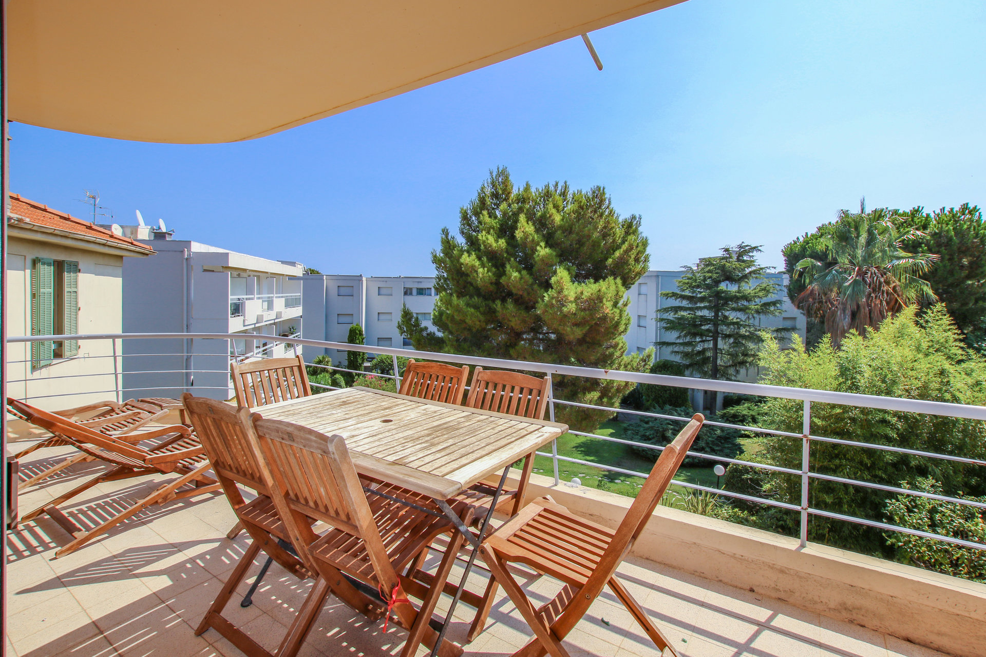 Ad Sale Apartment Cap d'Antibes (06160), 2 Rooms refV0201AN