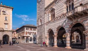 Sale Apartment Como