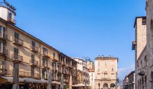 Sale Apartment Como