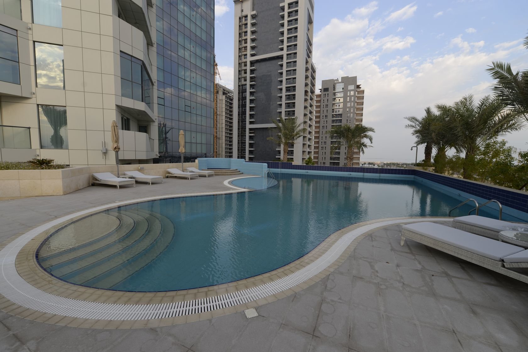 Ad Sale Apartment Doha, 2 Rooms refV0066DA