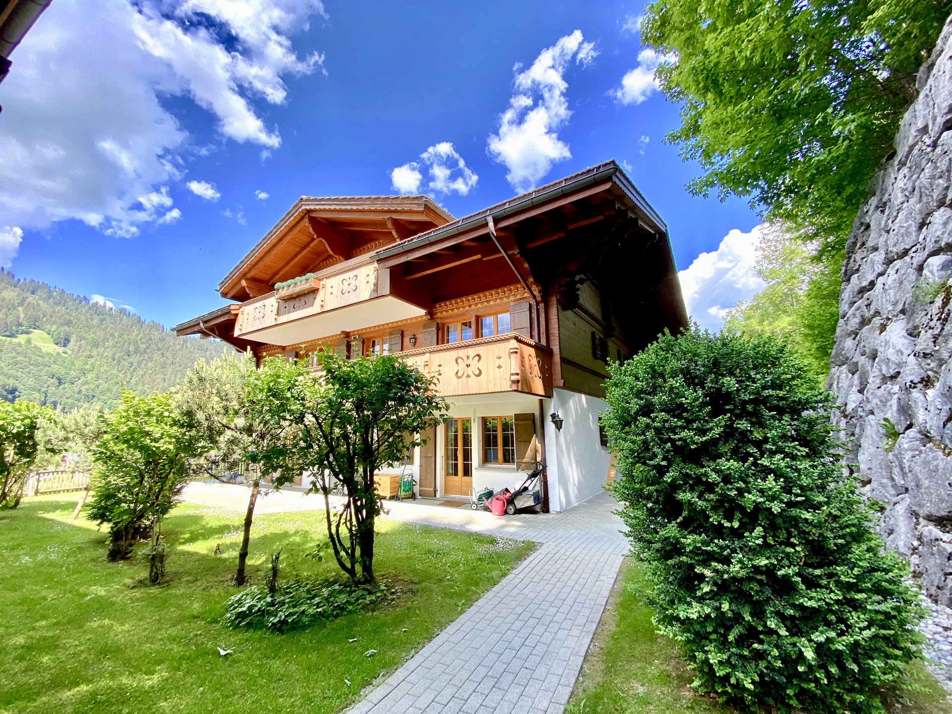 Ad Sale Apartment Gstaad (3780) refV0470GS