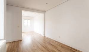 Sale Apartment Madrid