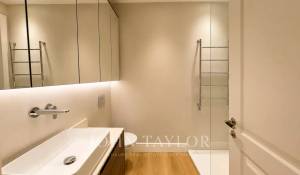 Sale Apartment Madrid