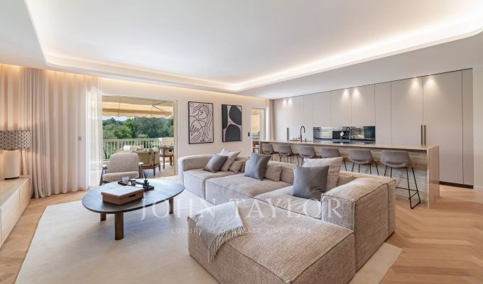 Sale Apartment Mandelieu-la-Napoule