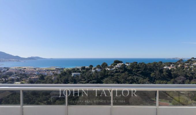 Sale Apartment Marseille 8ème