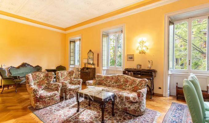 Sale Apartment Milano