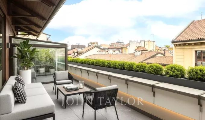 Sale Apartment Milano