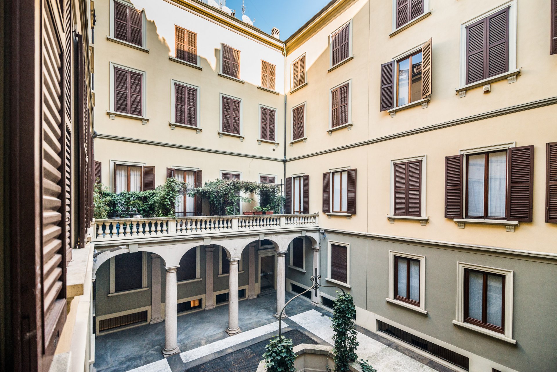 Ad Sale Apartment Milano Brera (20100) refV1043MI