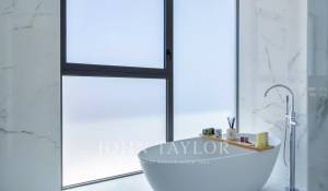 Sale Apartment Mouttagiaka