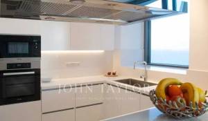 Sale Apartment Mouttagiaka