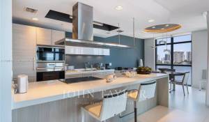 Sale Apartment North Miami Beach