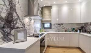 Sale Apartment Parekklisia