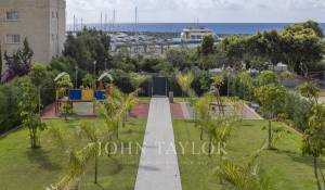 Sale Apartment Parekklisia