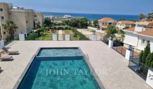 Sale Apartment Parekklisia