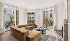 Sale Apartment Paris 10ème