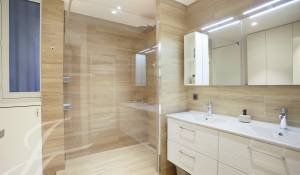 Sale Apartment Paris 16ème