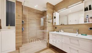 Sale Apartment Paris 16ème