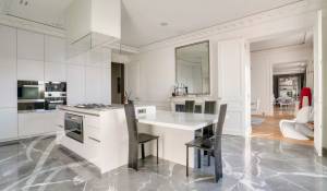 Sale Apartment Paris 16ème