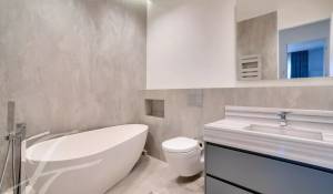 Sale Apartment Paris 16ème