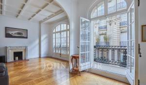 Sale Apartment Paris 16ème