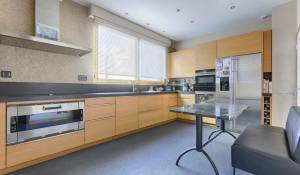 Sale Apartment Paris 16ème