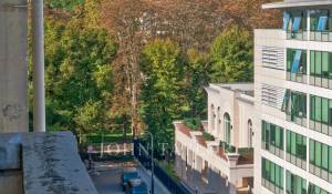 Sale Apartment Paris 16ème