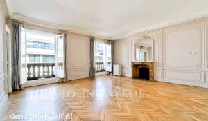 Sale Apartment Paris 16ème