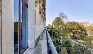 Sale Apartment Paris 16ème