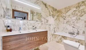 Sale Apartment Paris 16ème