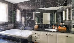 Sale Apartment Paris 16ème