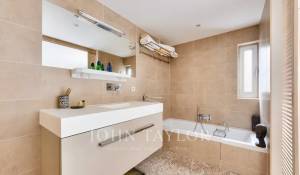 Sale Apartment Paris 16ème