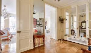 Sale Apartment Paris 16ème