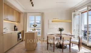 Sale Apartment Paris 16ème