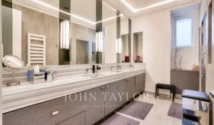 Sale Apartment Paris 16ème