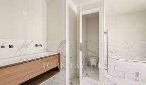 Sale Apartment Paris 16ème