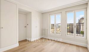 Sale Apartment Paris 16ème
