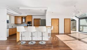 Sale Apartment Paris 16ème